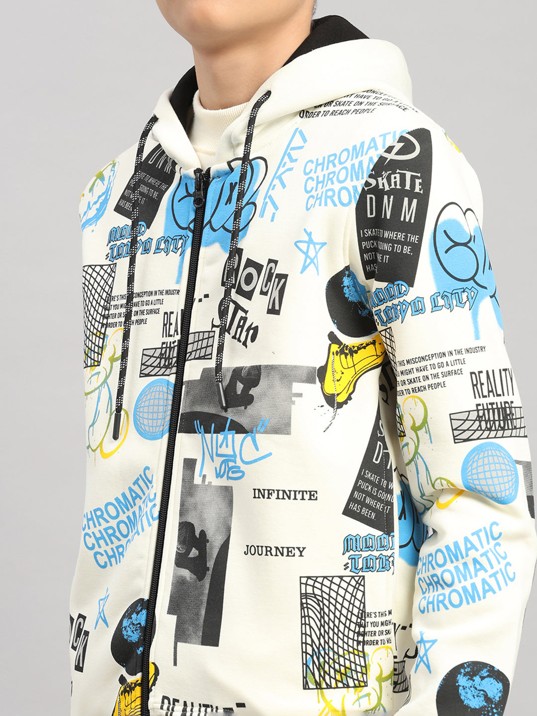 Boys Cream Printed Hooded Full Sleeve Sweatshirt