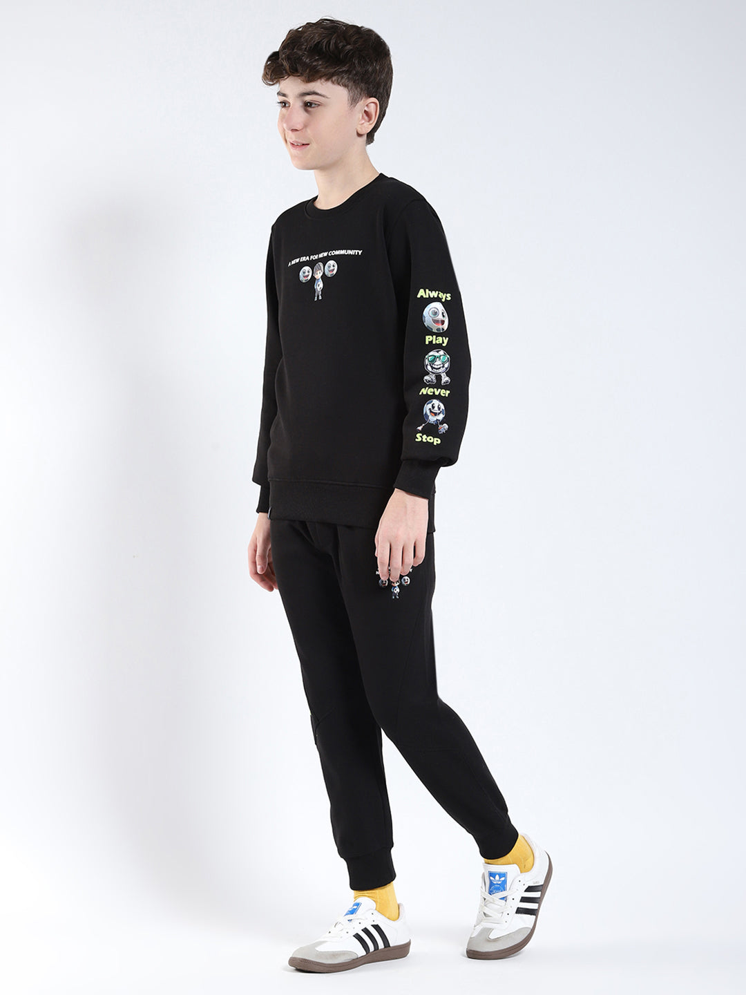 Boys Black Printed Collar Full Sleeve Winter Tracksuit