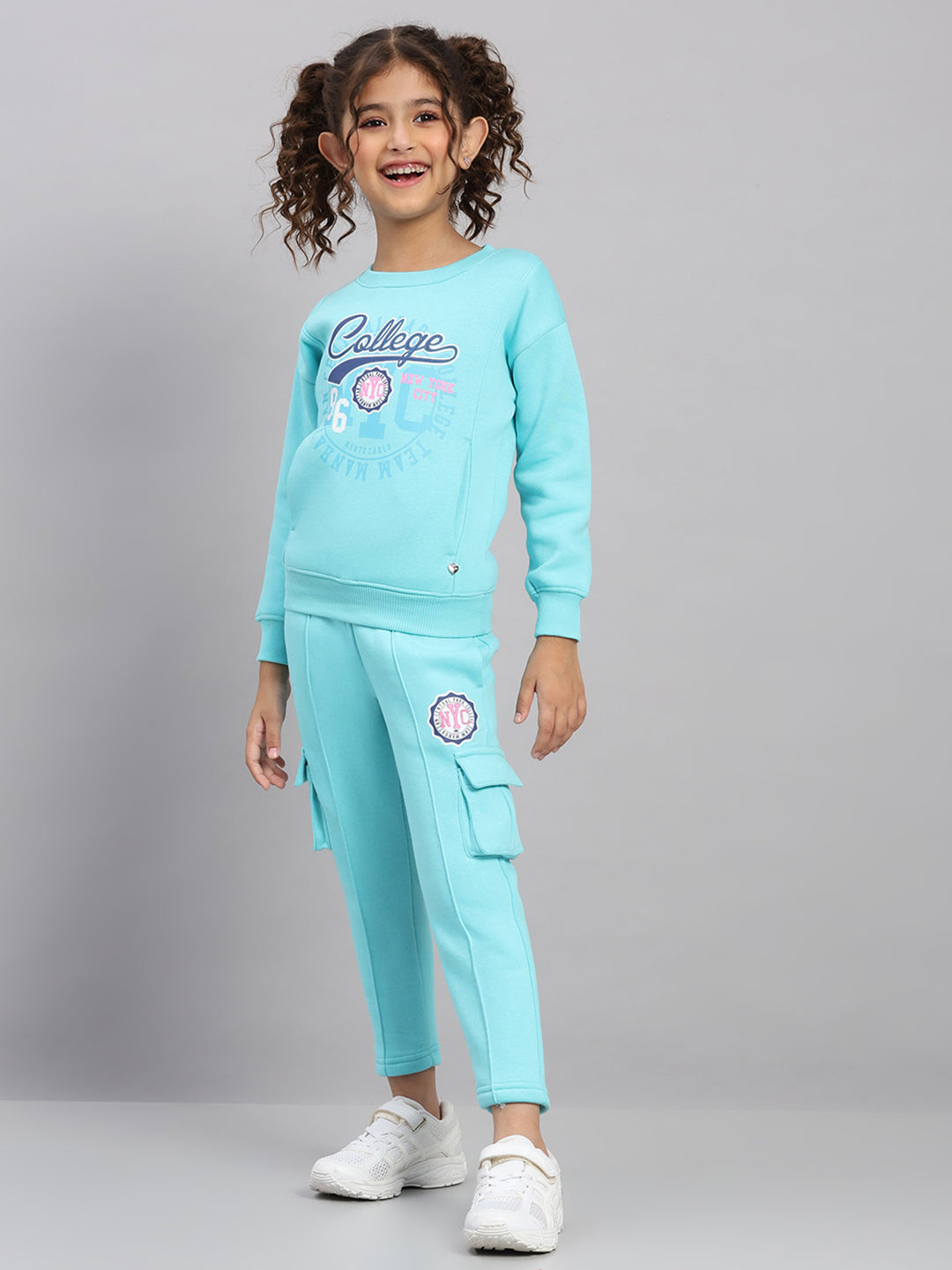 Girls Blue Printed Round Neck Full Sleeve Tracksuit