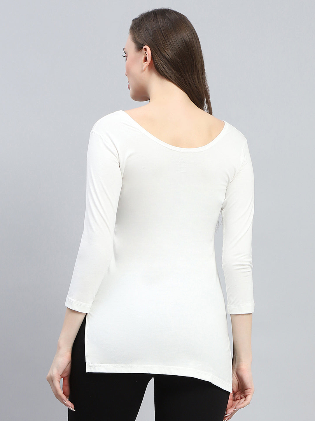 Women White Solid Round Neck 3/4th Sleeve Thermal Vest