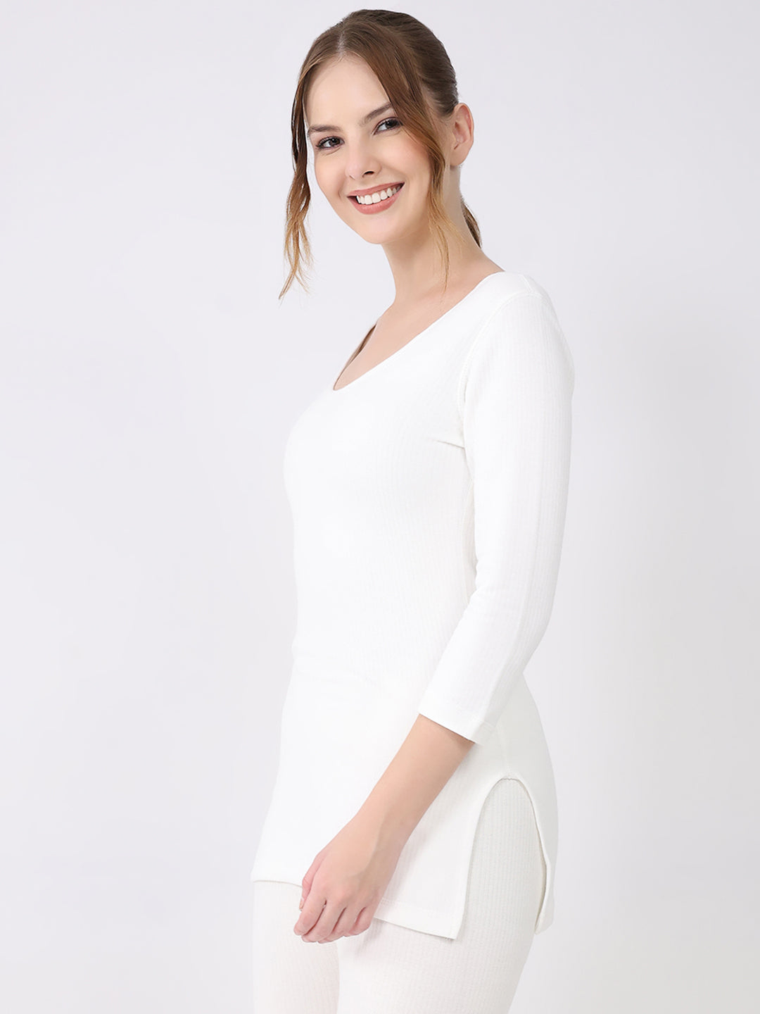 Women White Solid Round Neck 3/4th Sleeve Thermal Vest