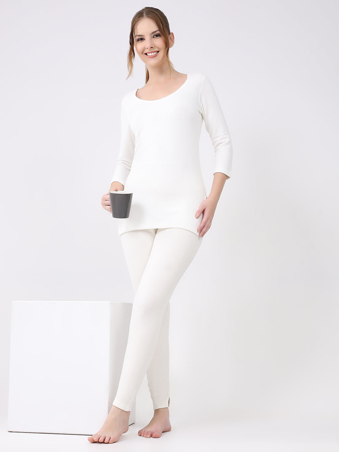 Women White Solid Round Neck 3/4th Sleeve Thermal Vest