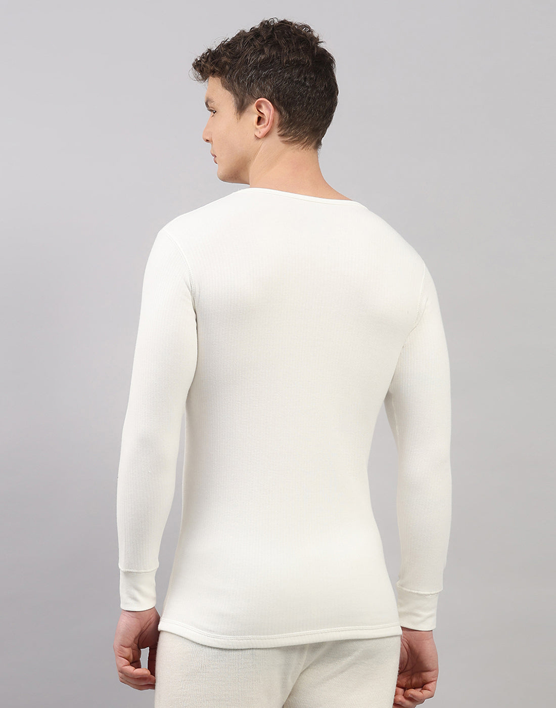 Men White Solid Round Neck Full Sleeve Thermal Vest