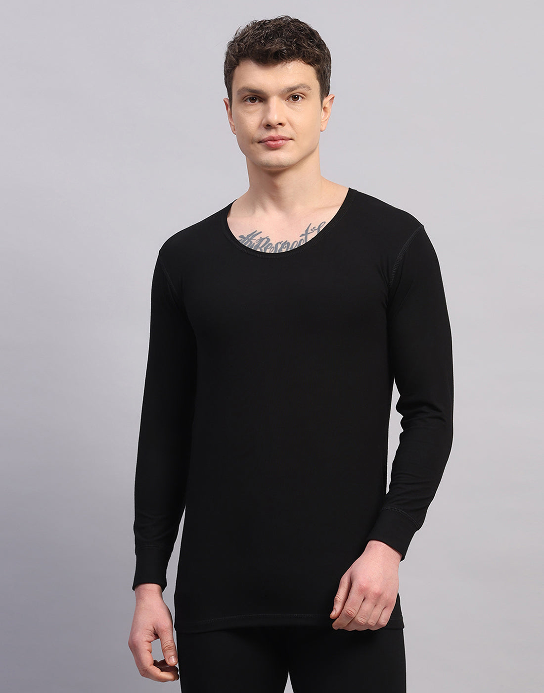 Men Black Solid Round Neck Full Sleeve Thermal Vest
