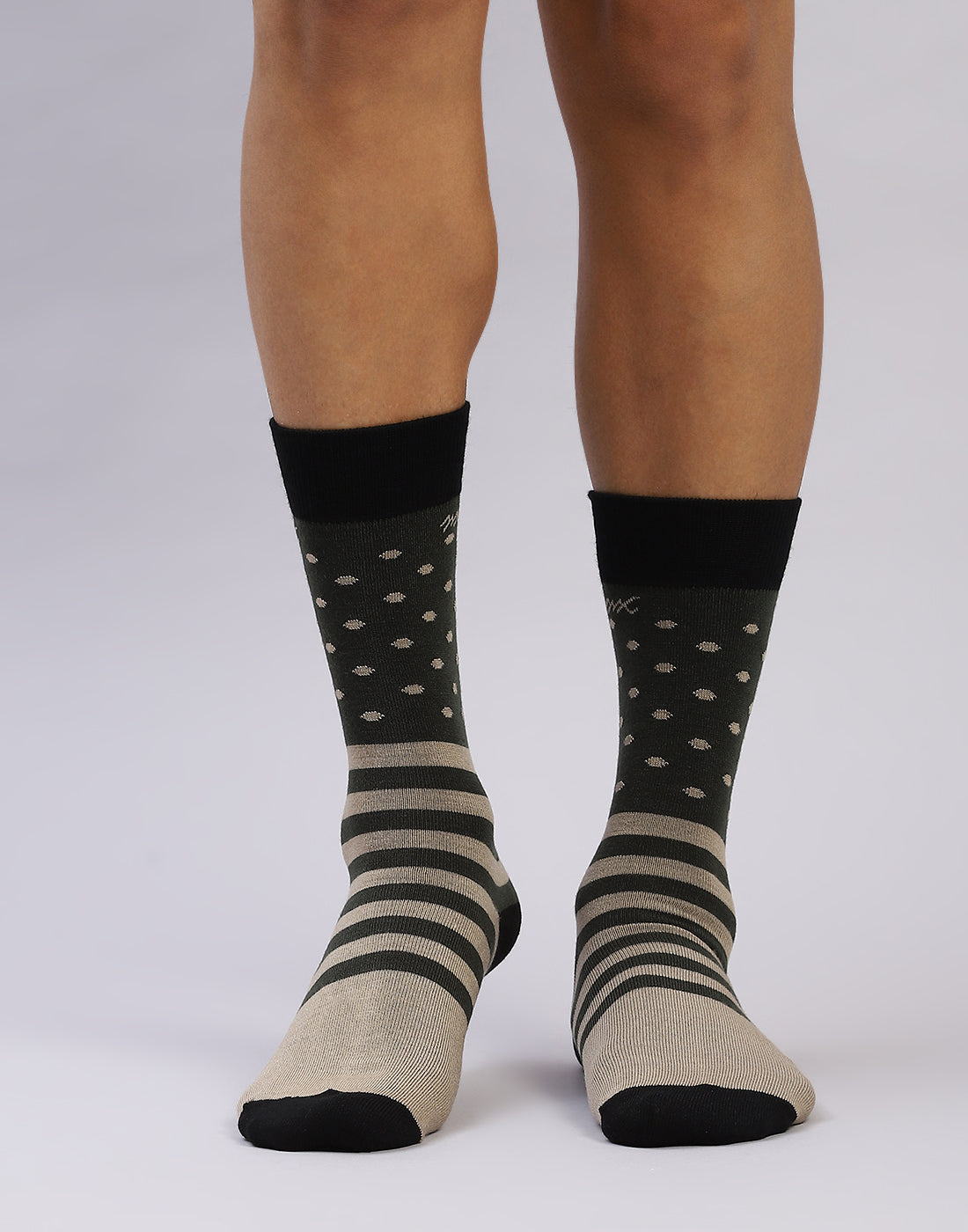 Men Cotton Blend Self Design Calf Length Socks (1 Pair)