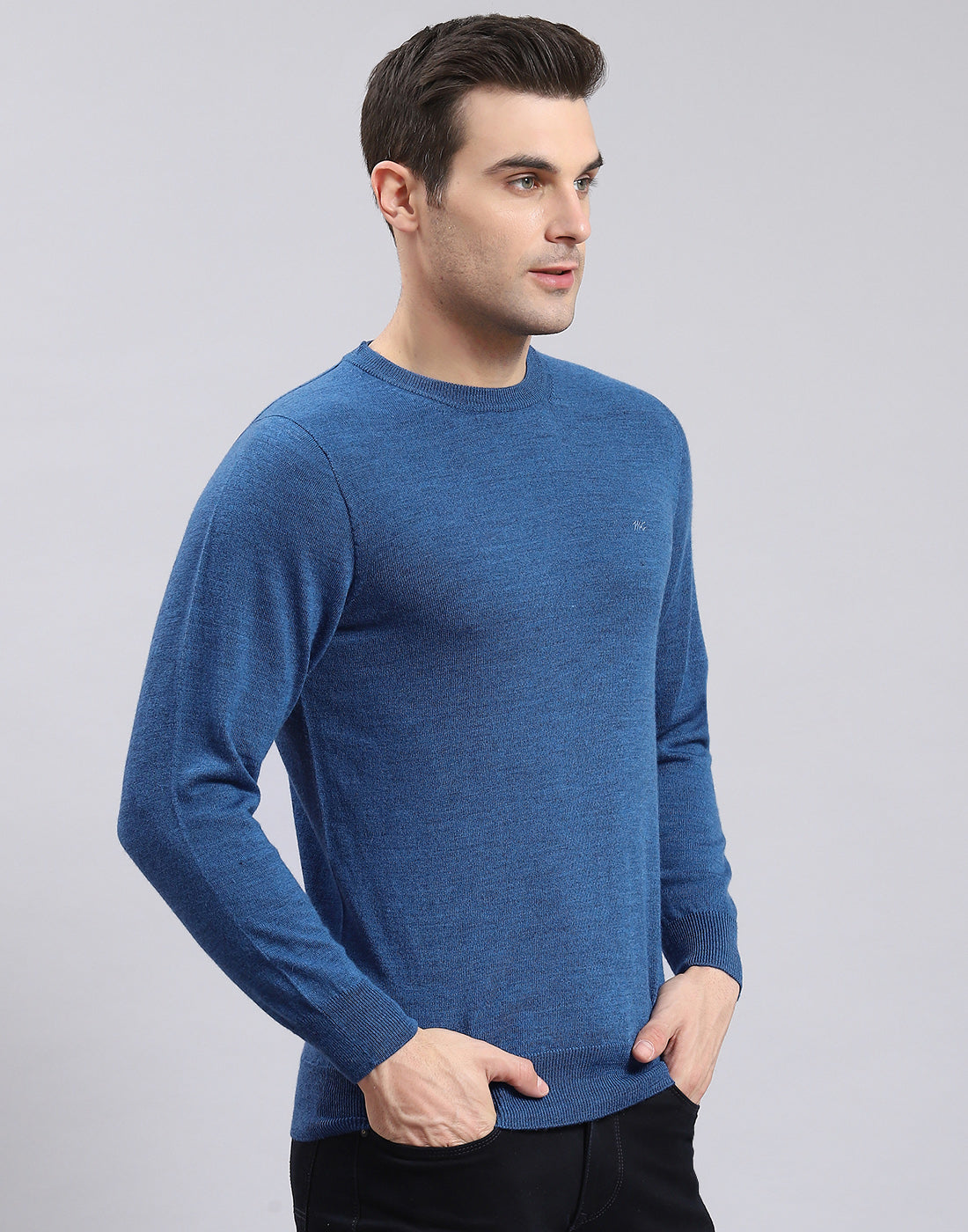Men Blue Solid Round Neck Full Sleeve Sweater
