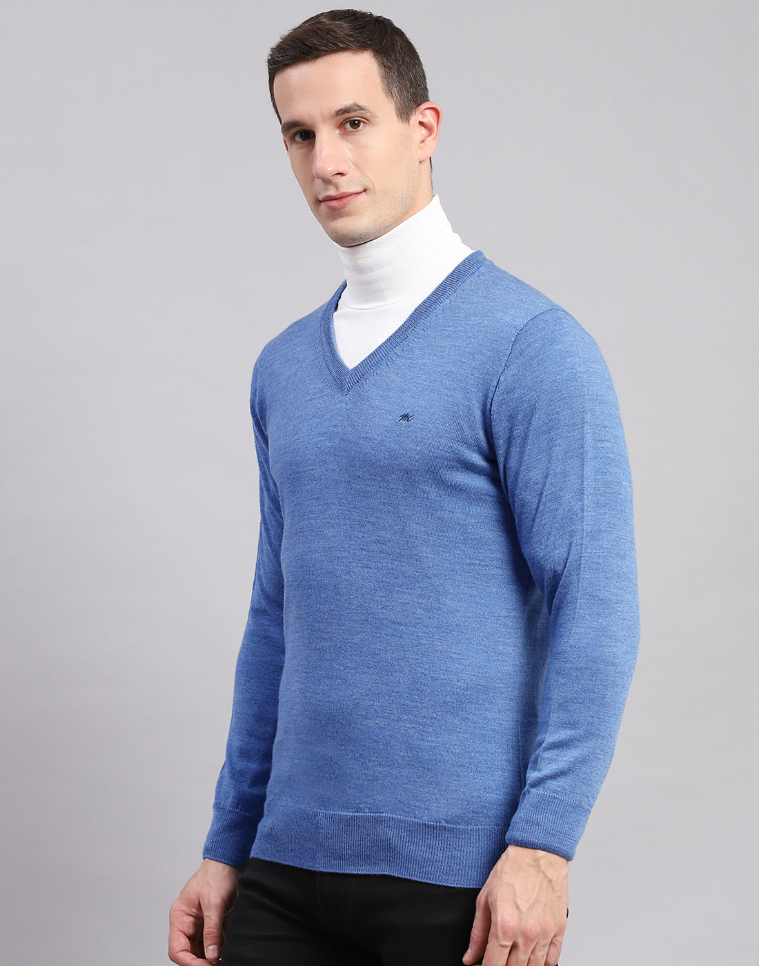 Men Blue Solid V Neck Full Sleeve Sweaters/Pullovers