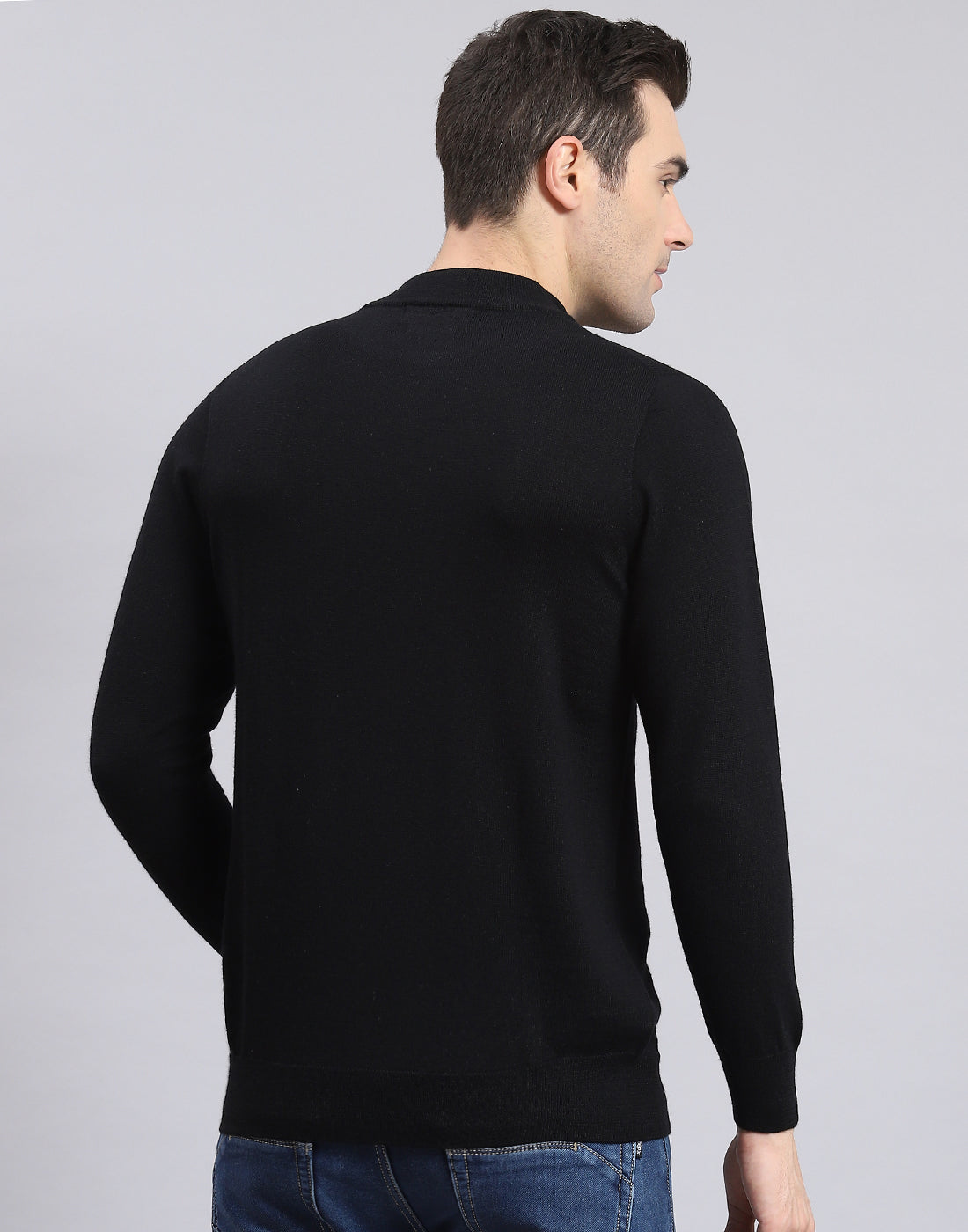 Men Black Solid T Neck Full Sleeve Sweater