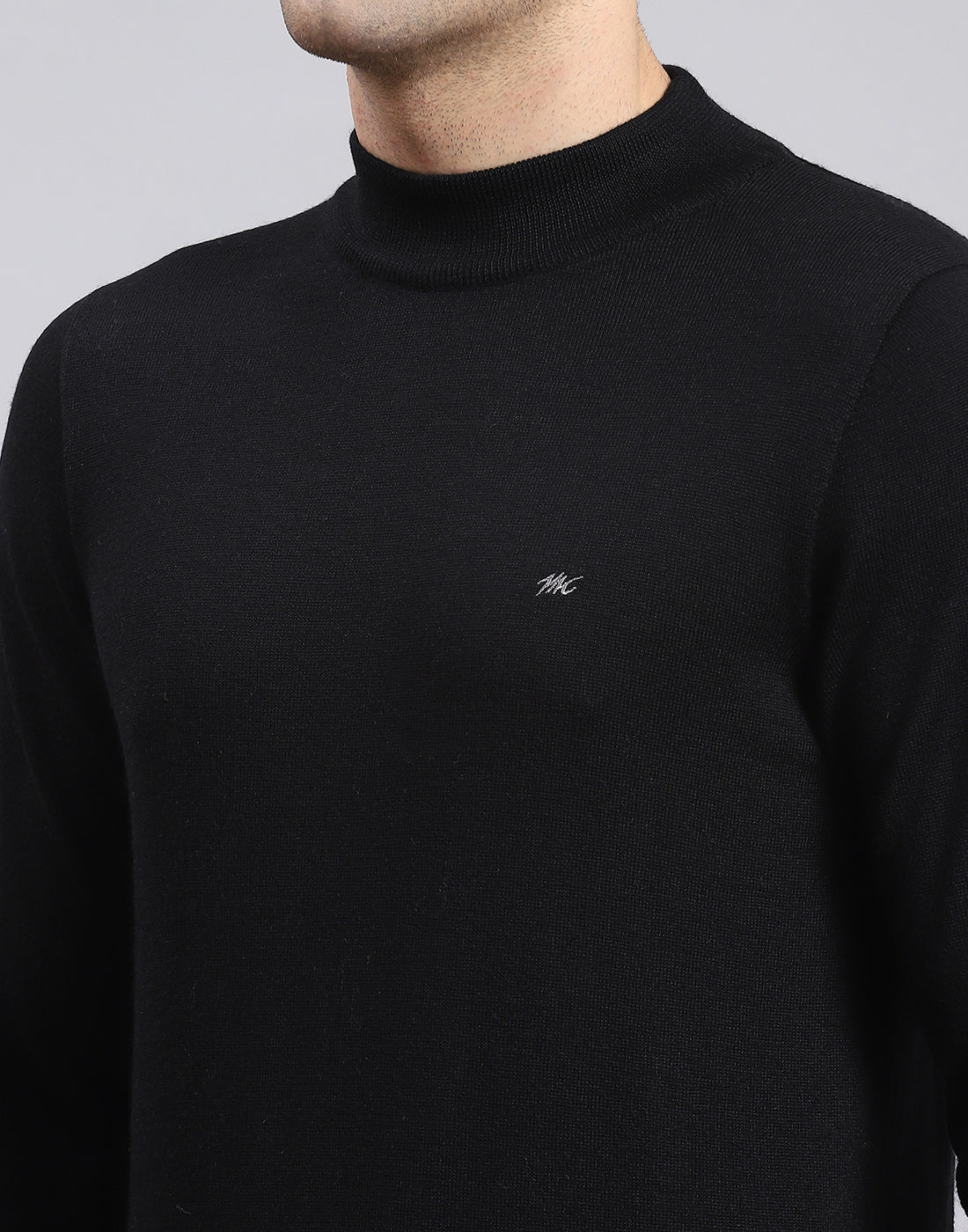 Men Black Solid T Neck Full Sleeve Sweater