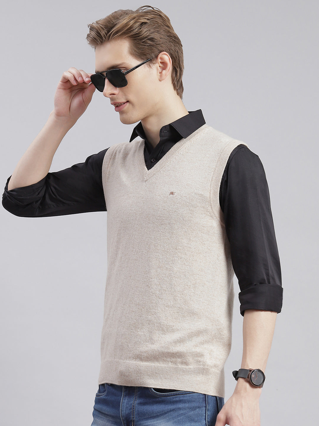 Men Beige Solid V Neck Sleeveless Sweaters/Pullovers