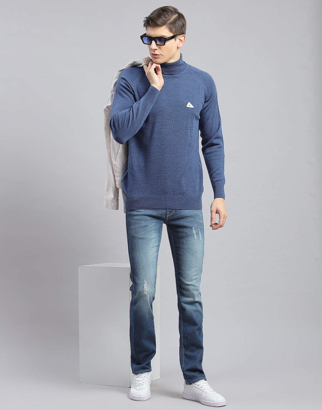 Men Teal Blue Solid H Neck Full Sleeve Pullover
