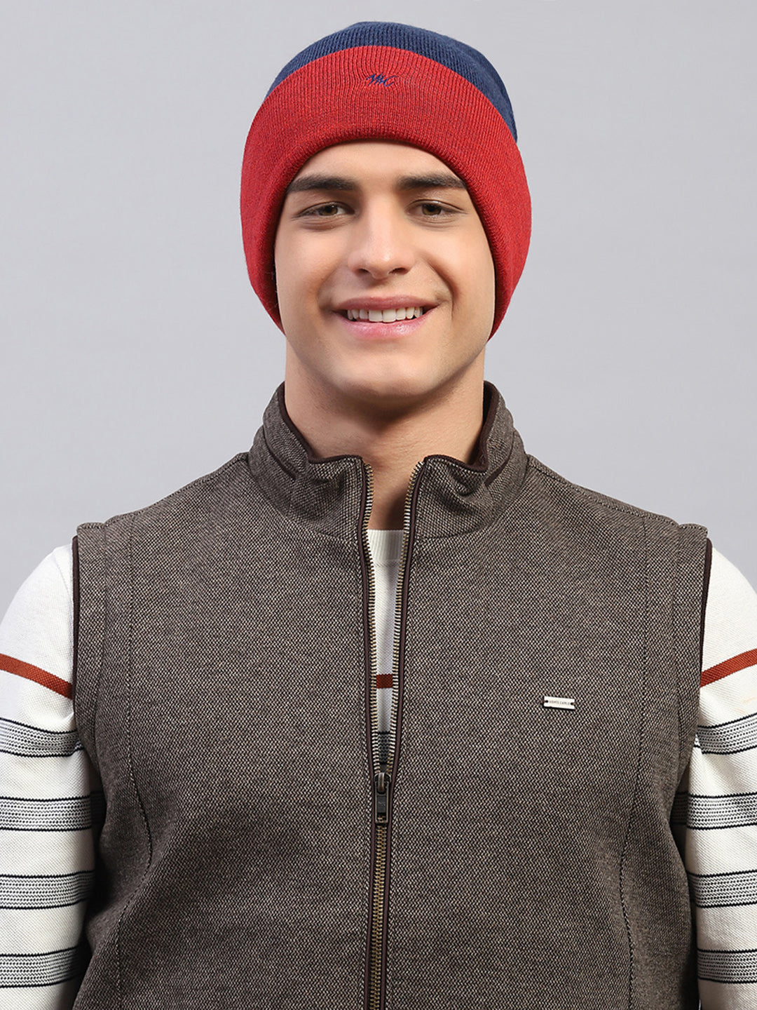 Men Maroon Self Design Cap