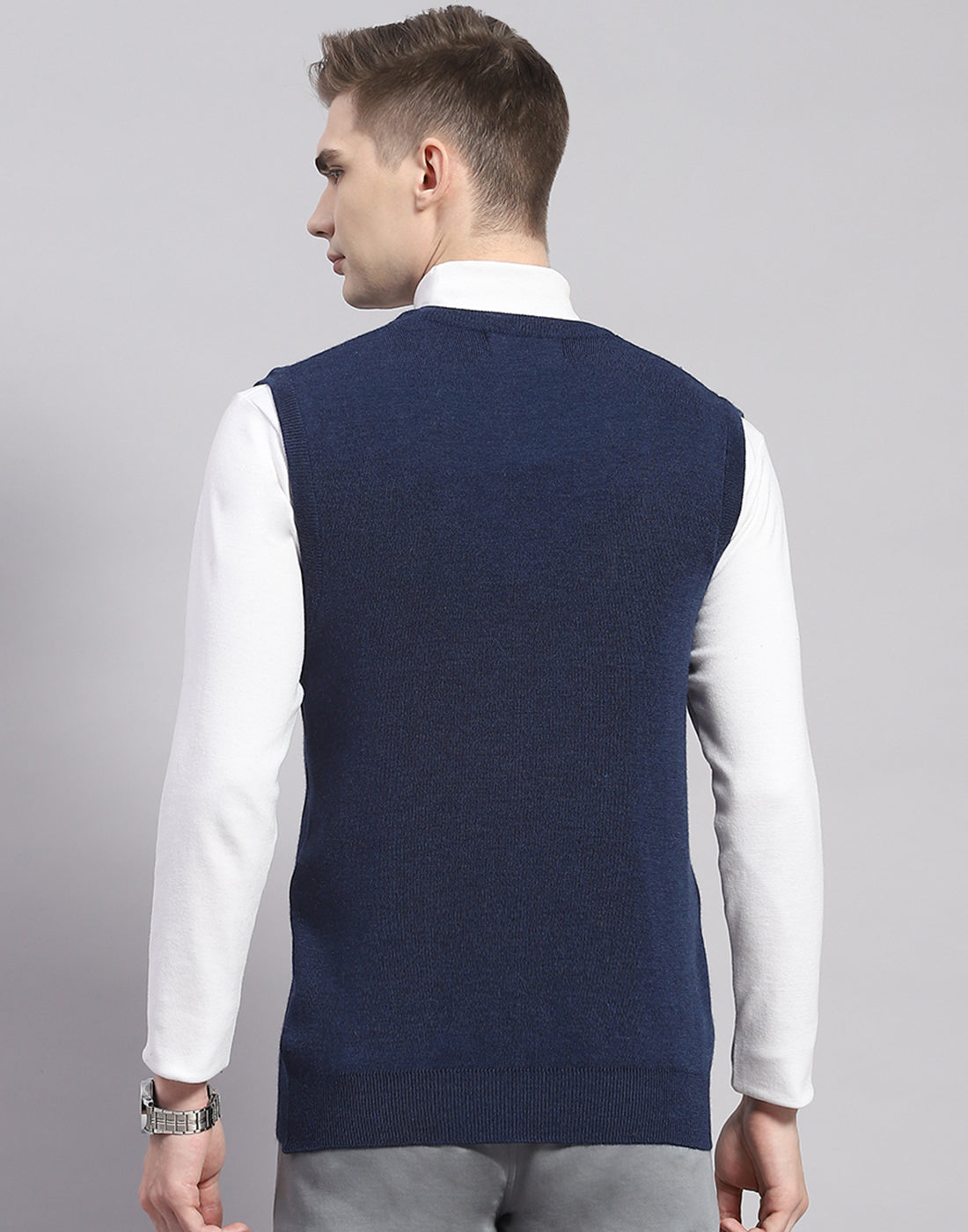 Men Blue Solid V Neck Sleeveless Sweater