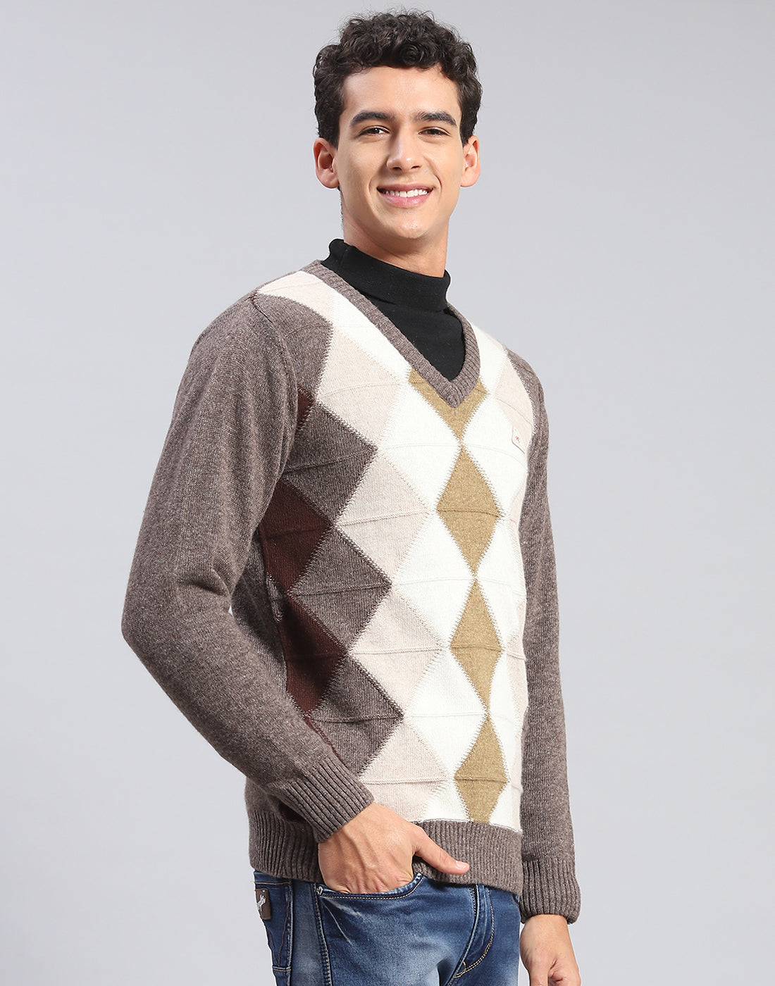 Men Brown Self Design V Neck Full Sleeve Pullover