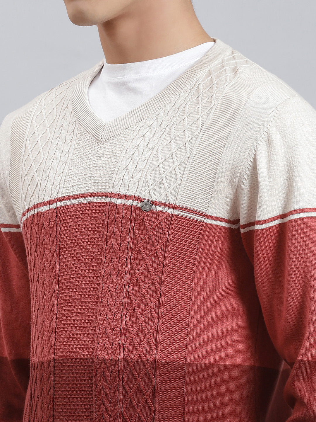 Men Rust Stripe V Neck Full Sleeve Sweaters/Pullovers