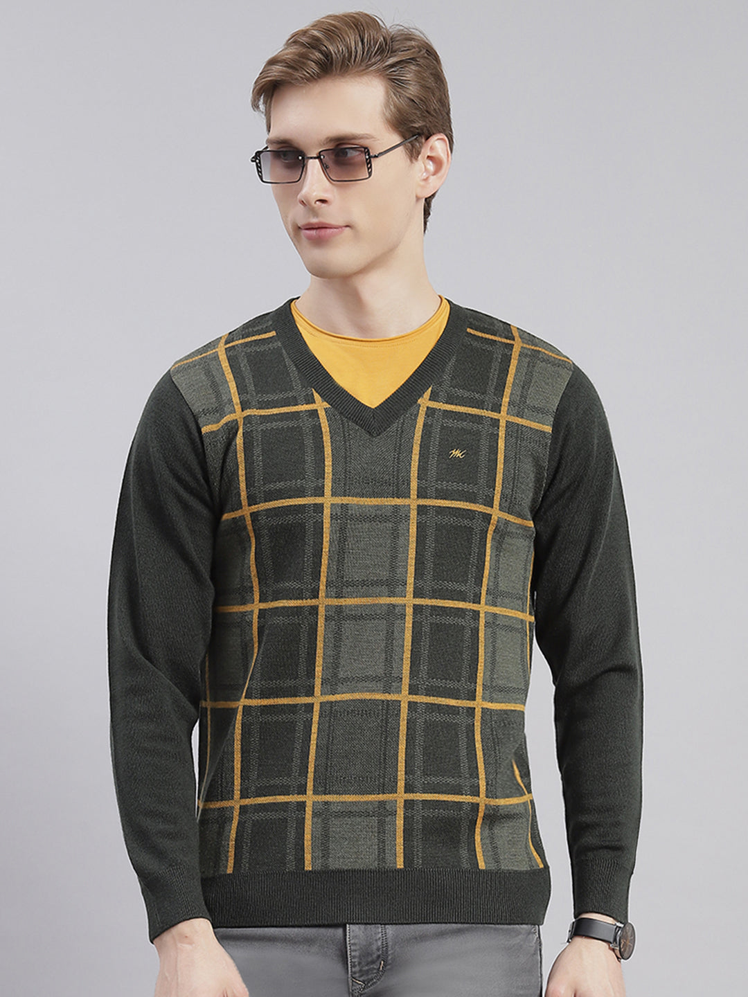 Men Grey Self Design V Neck Full Sleeve Sweaters/Pullovers