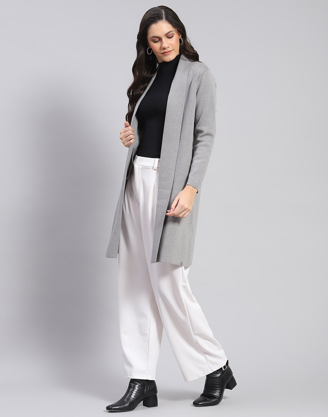 Women Grey Self Design Front Open Full Sleeve Cardigan