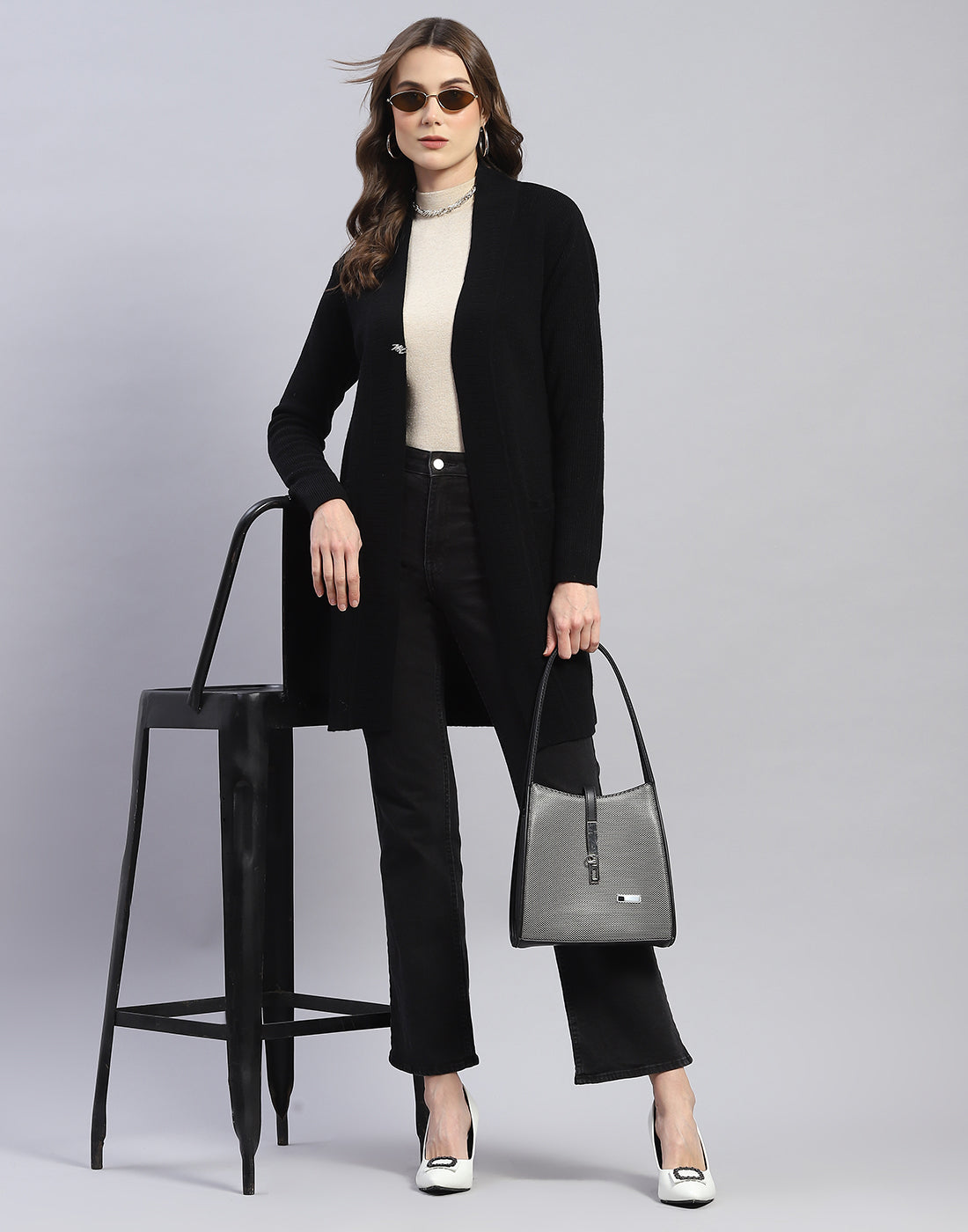 Women Black Self Design V Neck Full Sleeve Cardigan