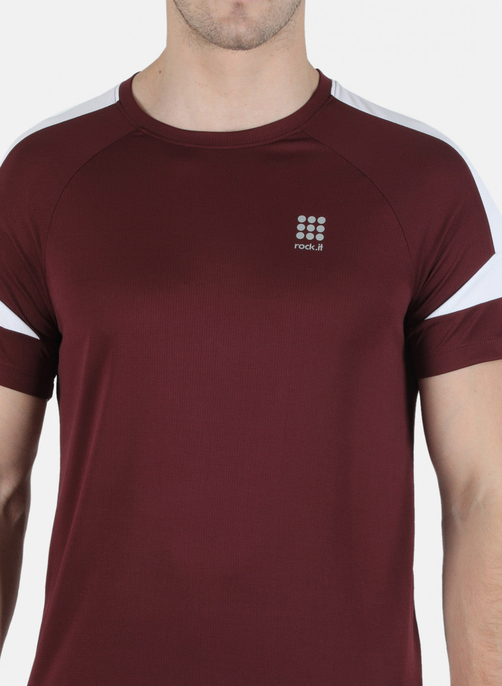 Men Maroon Self Design Round Neck T-Shirt