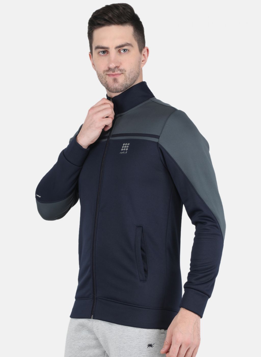 Men Navy Blue Solid Sweatshirt