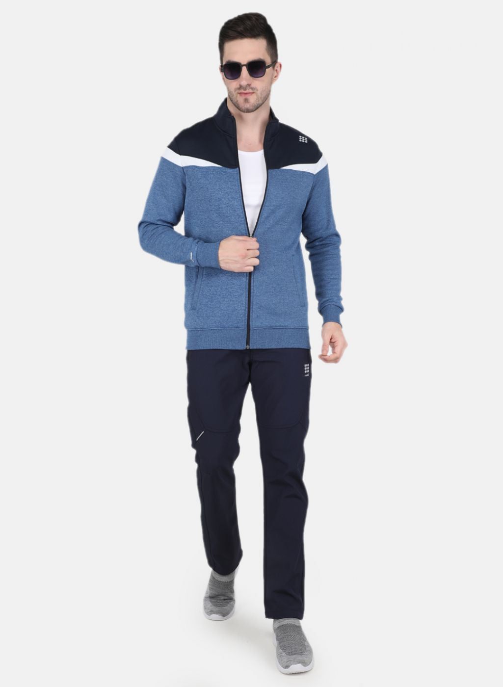 Men Blue Solid Sweatshirt