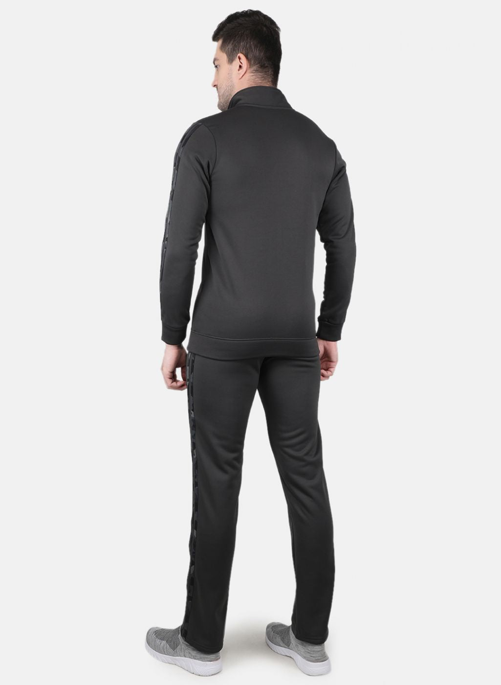 Men Grey Solid Tracksuit