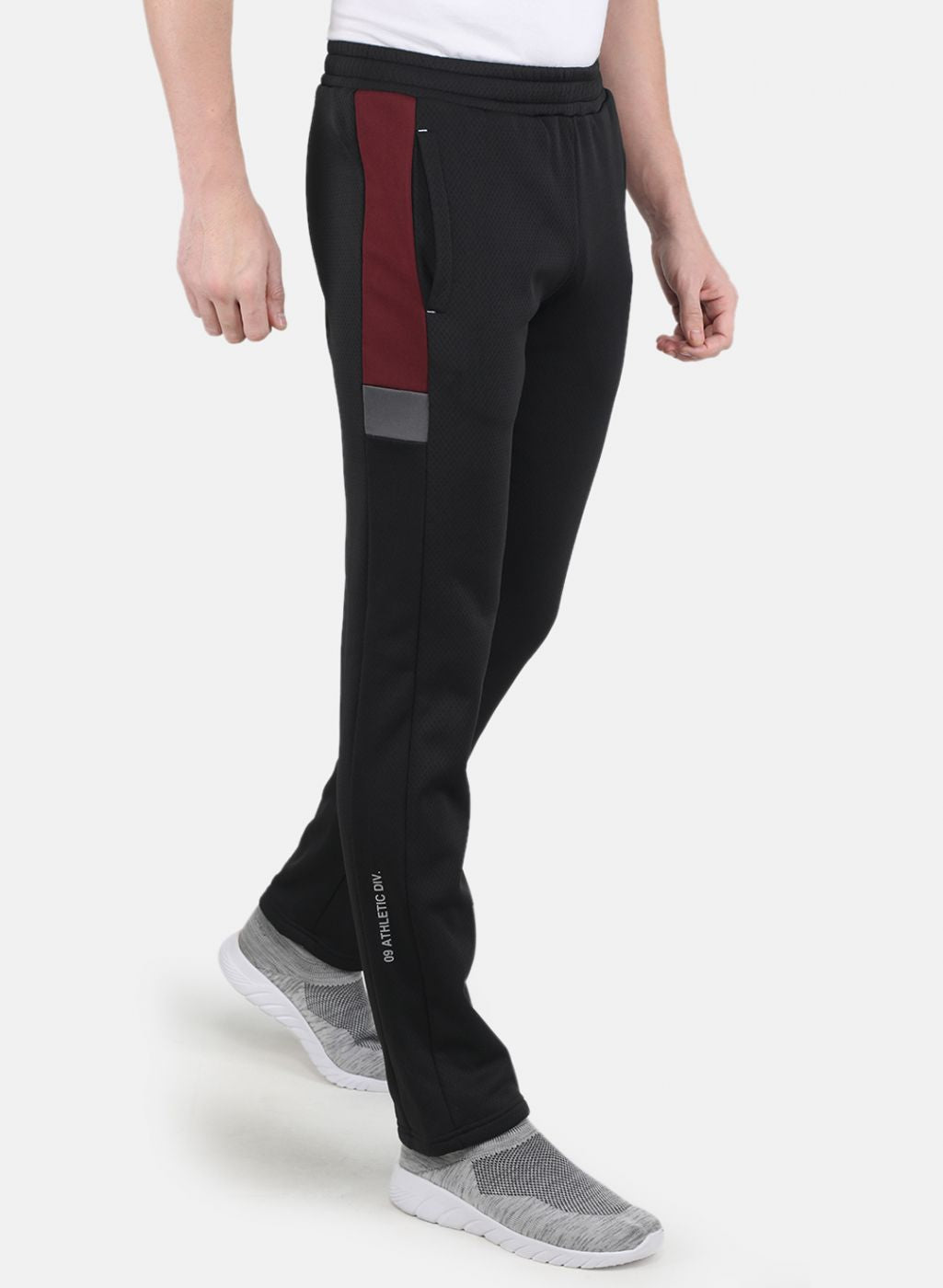 Men Black Smart Fit Track Pant