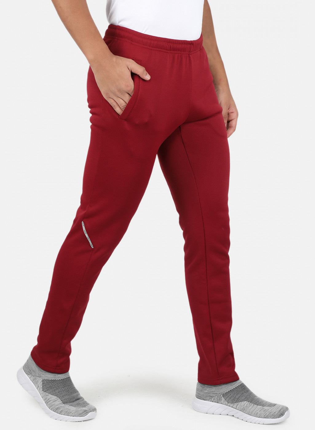 Men Maroon Solid Trackpant