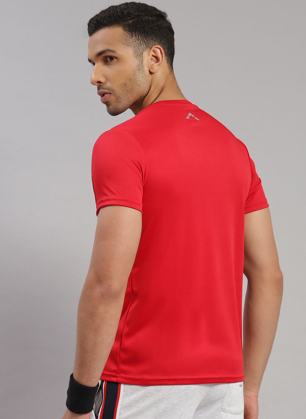 Men Red Solid T-Shirt