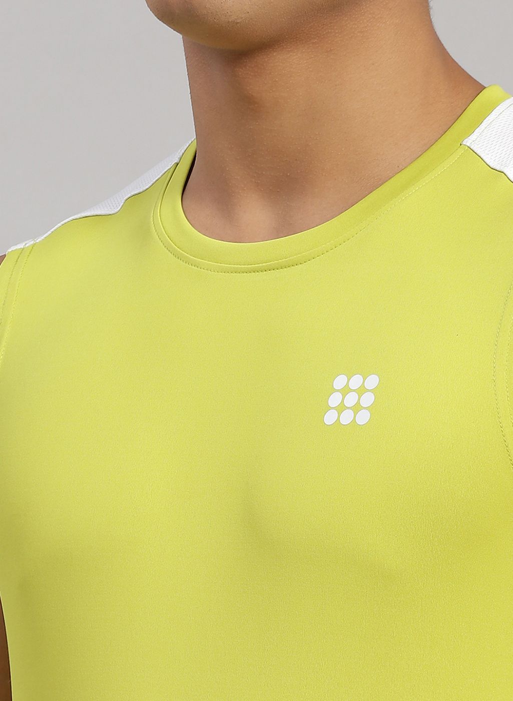 Rock.it Men Green Solid T-Shirt