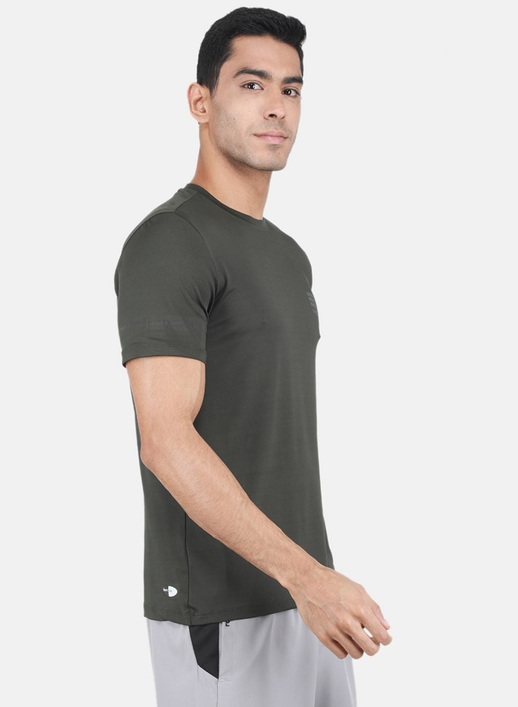 Rock.it Men Olive Solid T-Shirt