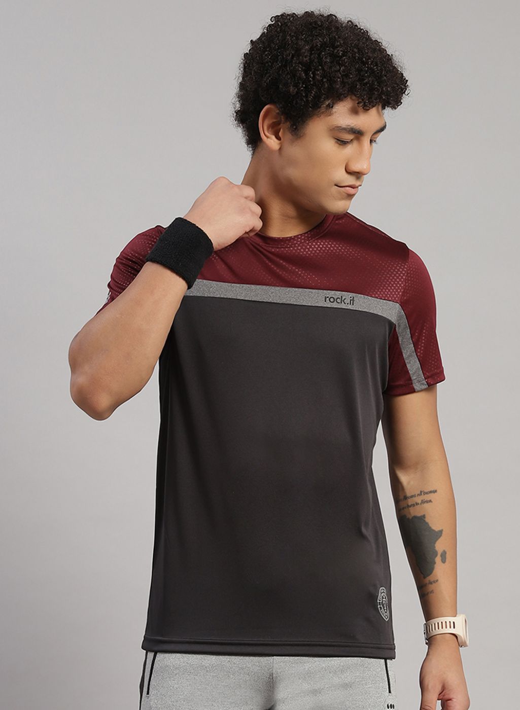 Men Black Solid T-Shirt