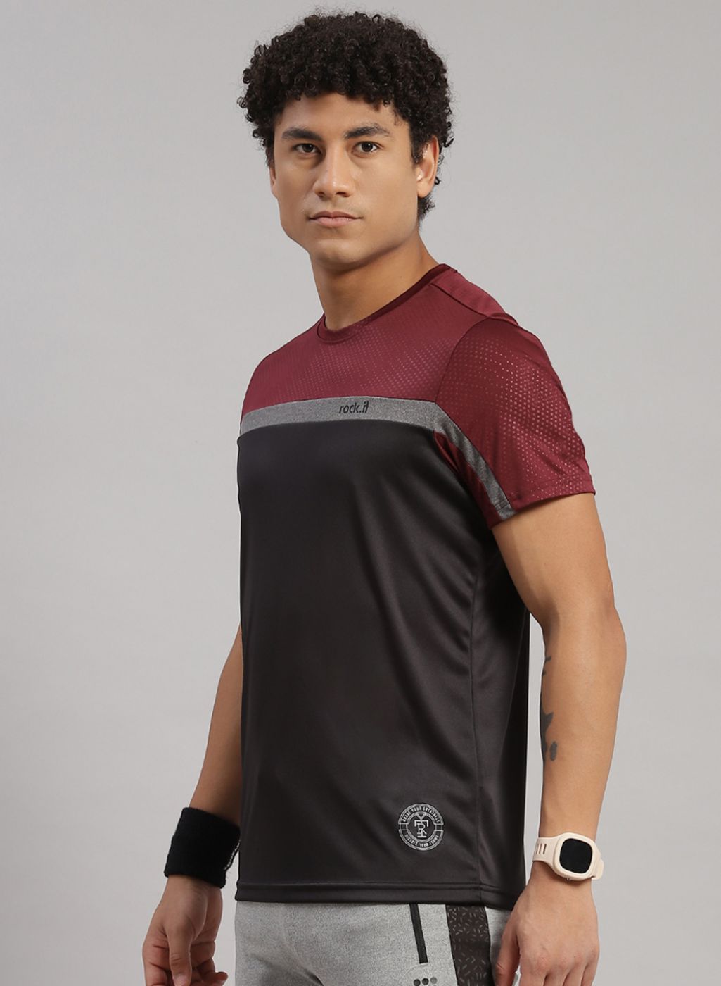 Men Black Solid T-Shirt
