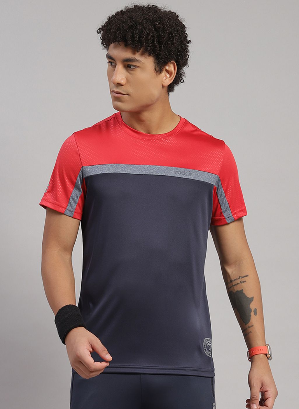 Men NAvy Blue Solid T-Shirt