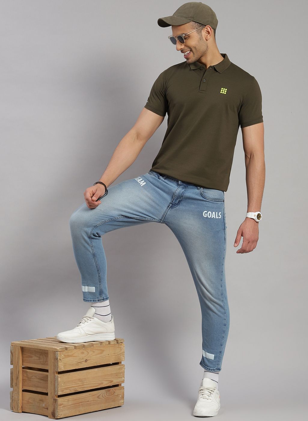 Men Olive Solid T-Shirt