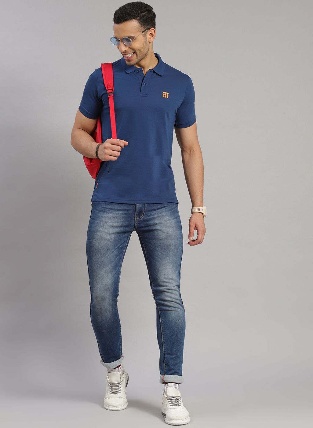 Men Blue Solid T-Shirt