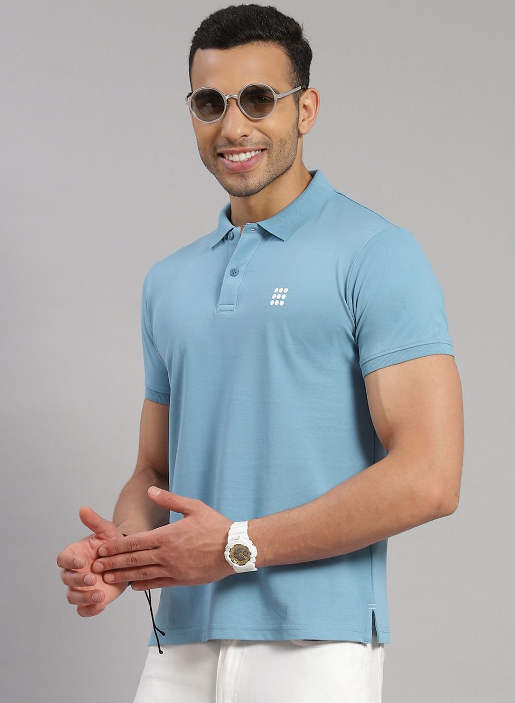 Men Blue Solid T-Shirt