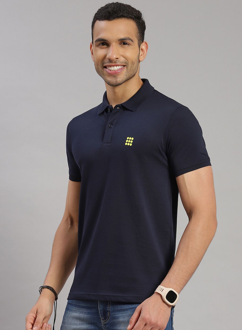 Men NAvy Blue Solid T-Shirt