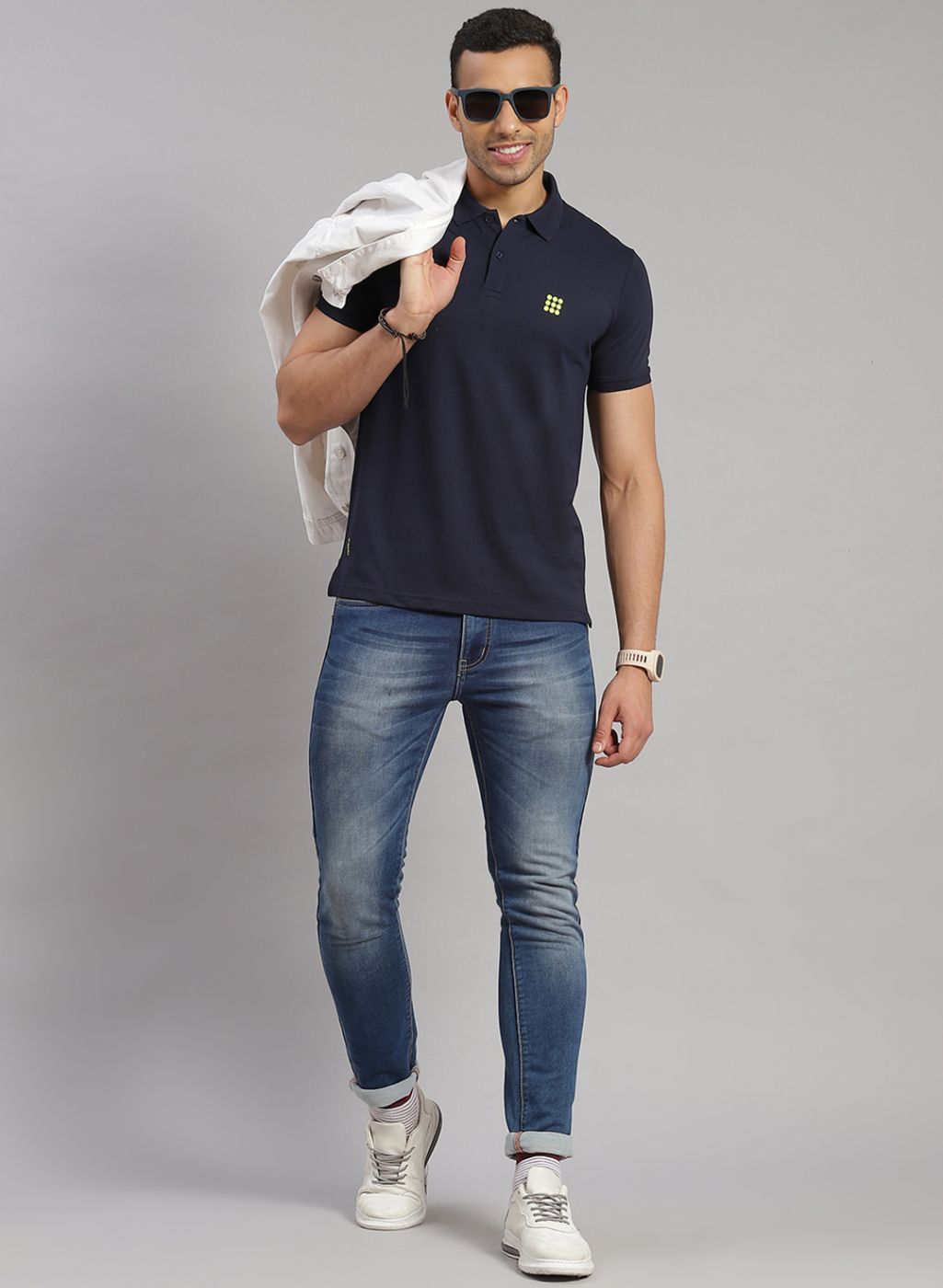Men NAvy Blue Solid T-Shirt