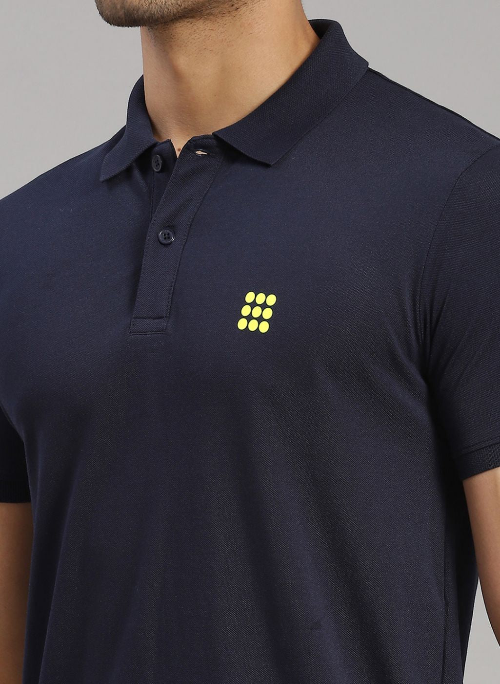 Men NAvy Blue Solid T-Shirt