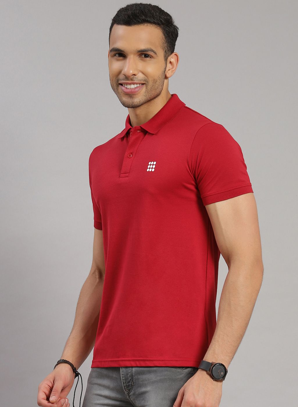 Men Maroon Solid T-Shirt