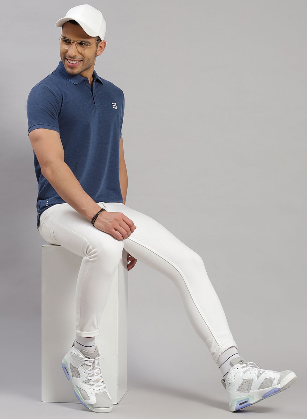 Men Blue Solid T-Shirt