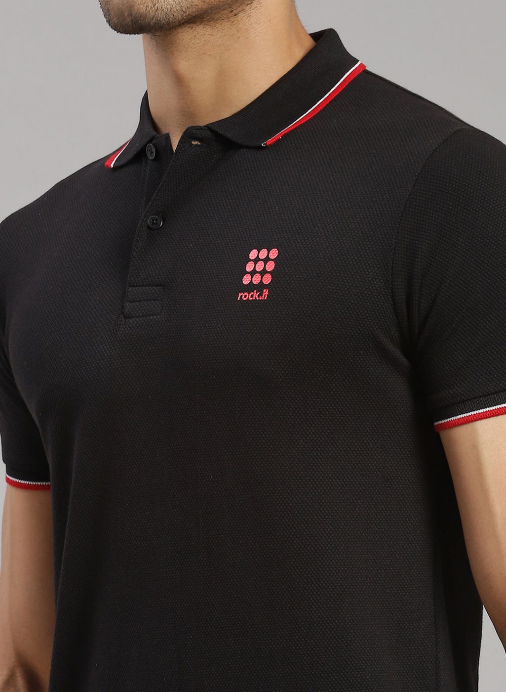 Men Black Solid T-Shirt