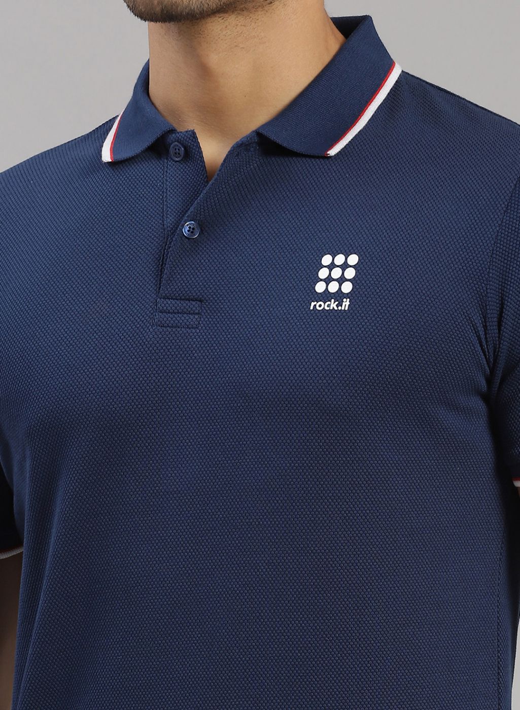 Men Blue Solid T-Shirt