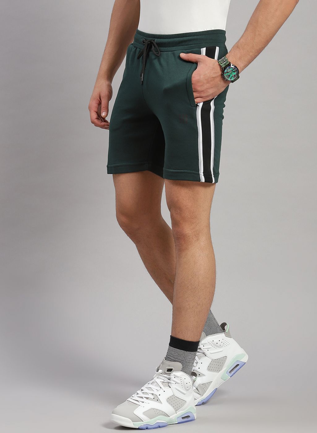 Men Green Solid Smart Fit Short