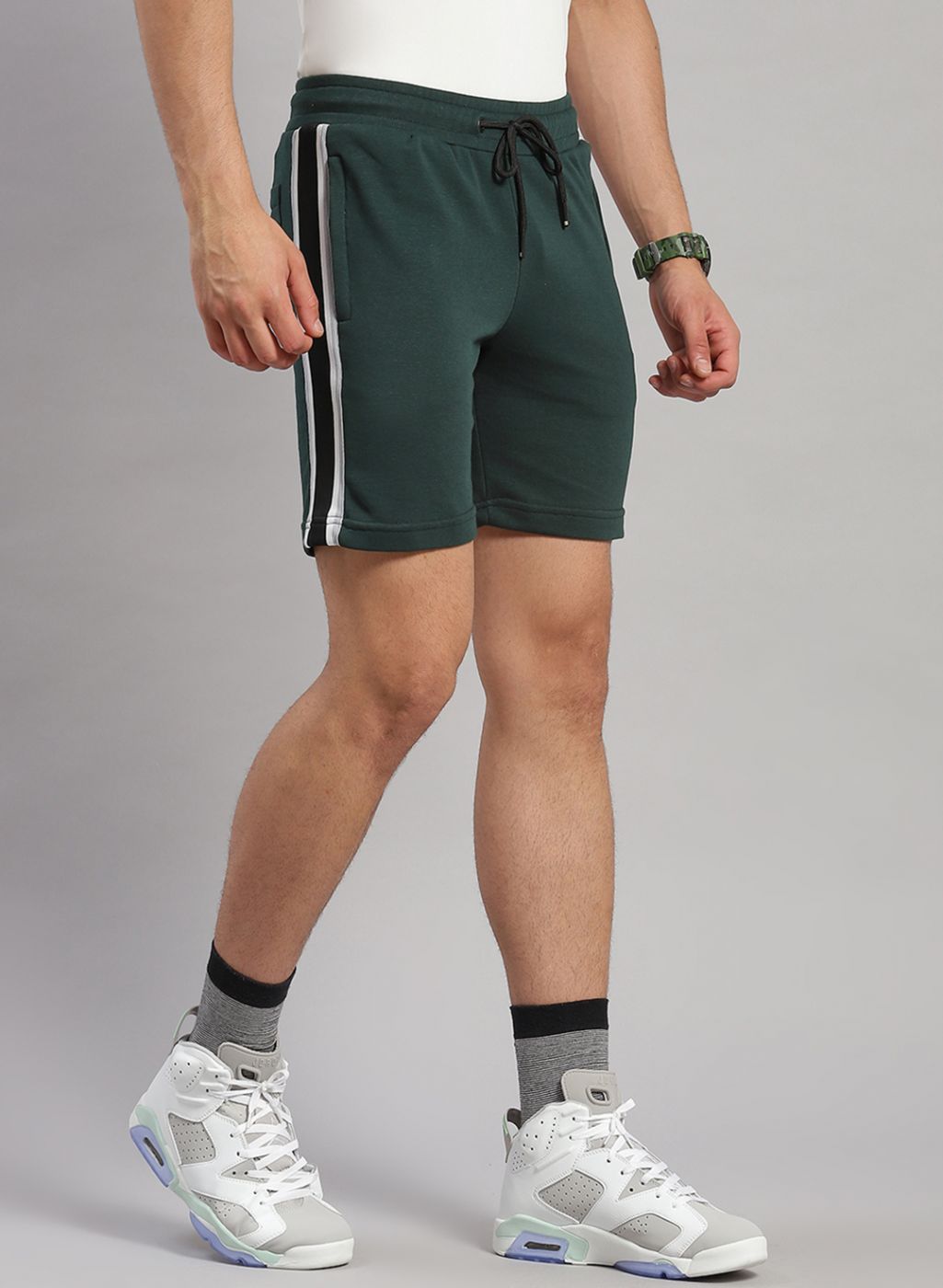 Men Green Solid Smart Fit Short