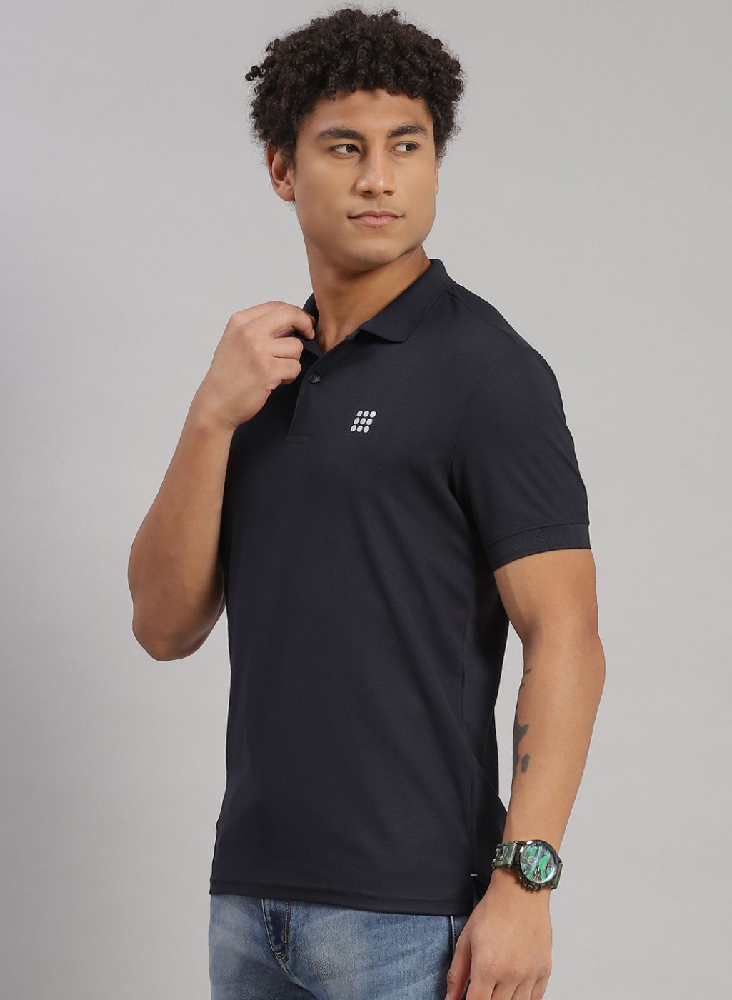 Men NAvy Blue Solid T-Shirt
