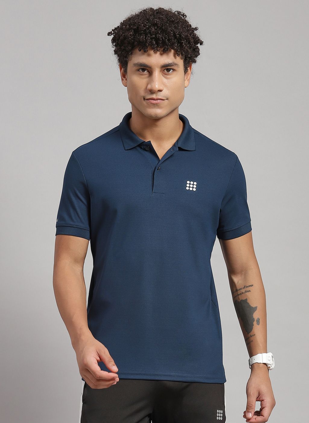 Men Blue Solid T-Shirt