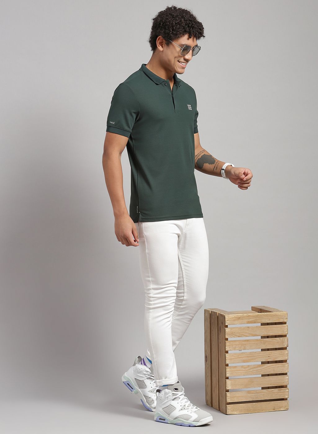 Men Green Solid T-Shirt