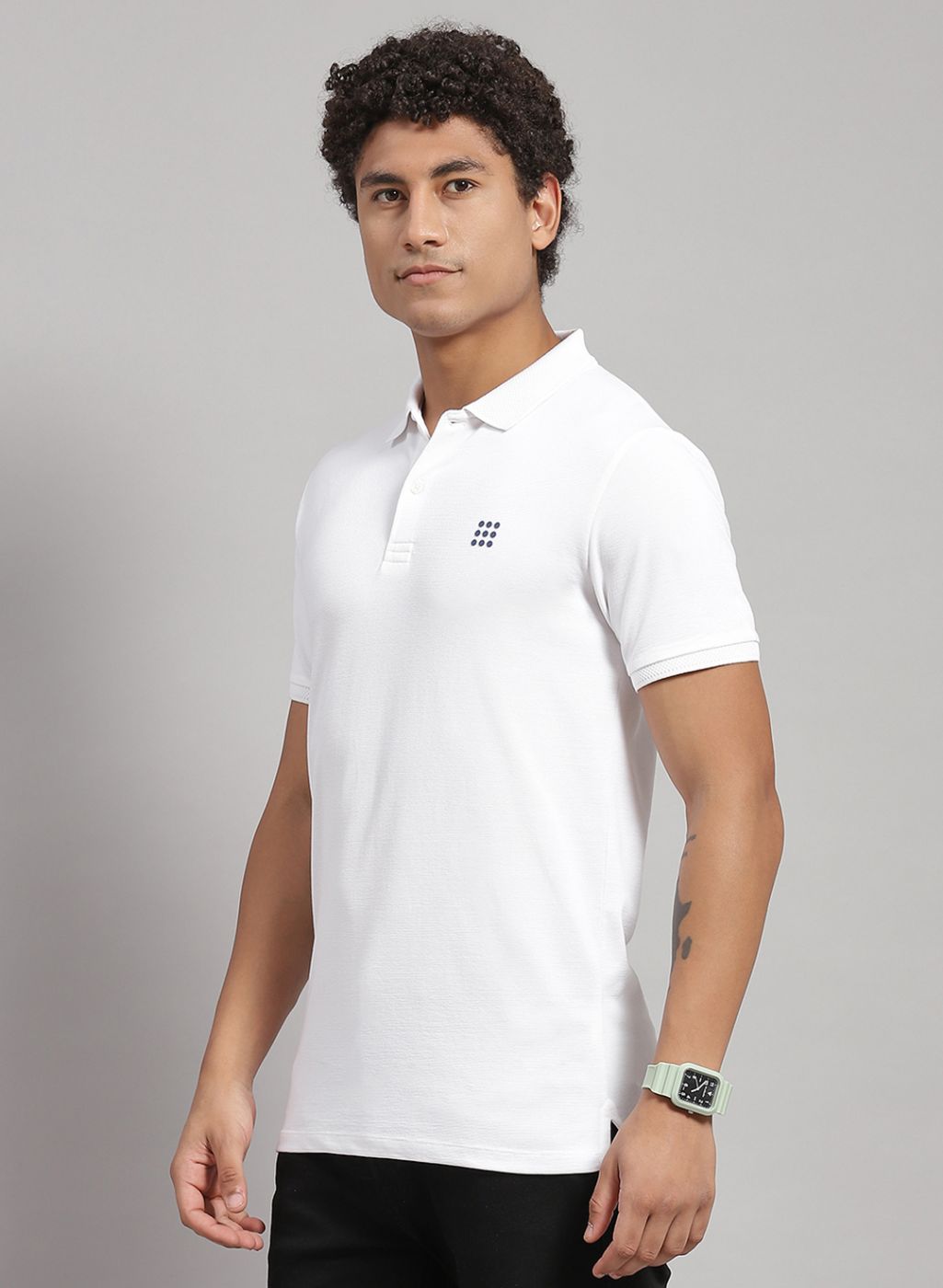 Men White Solid T-Shirt